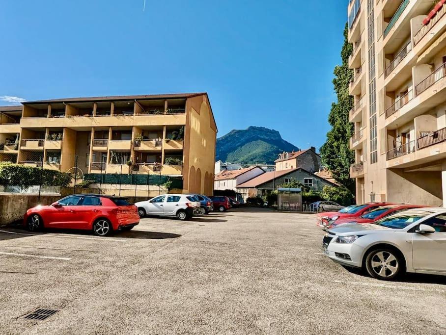 Magnifique T2 Refait A Neuf - Calme & Tout Equipe Avec Parking Γκρενόμπλ Εξωτερικό φωτογραφία
